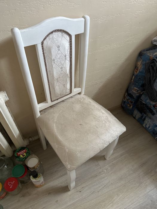 Стулья кухонные в хорошем состоянии