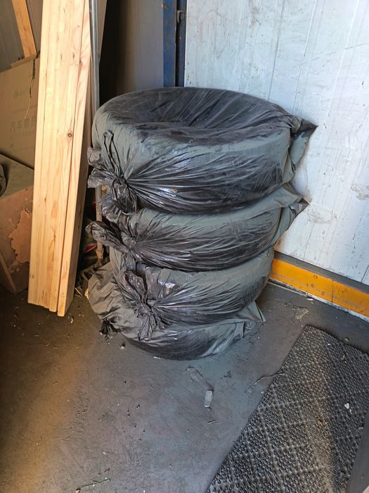 Продам шины зимние