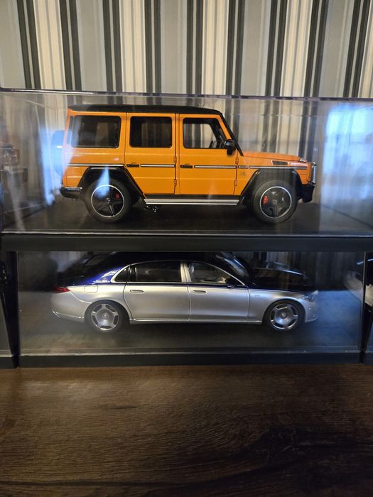 Mercedes 1:18 almost real