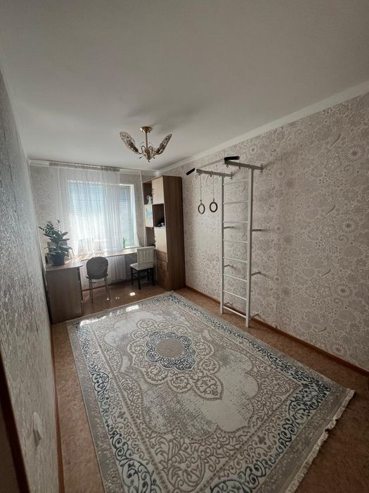 Продам 3 ком.кв 11 мкр 43 дом