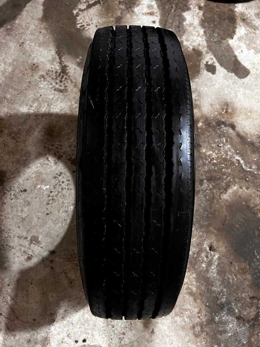 Bridgestone V-steel 215/75/17.5