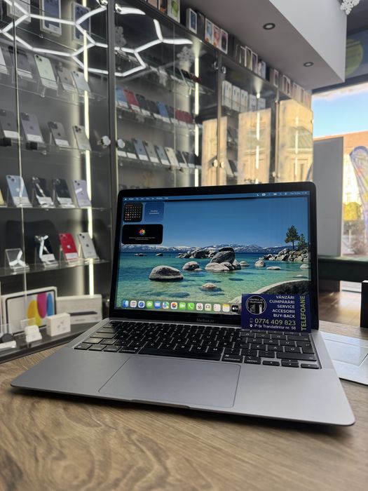 Macbook Air /M1/256Gb/Garantie 2Ani Centrul de Telefoane/Rate