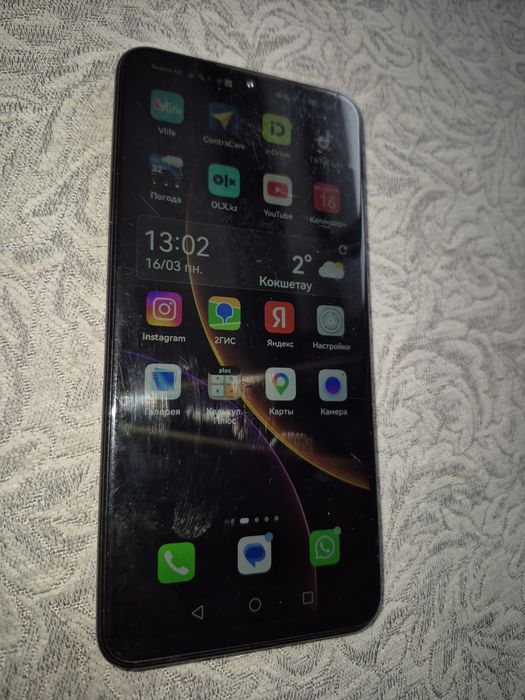 Продам смартфон Р 30