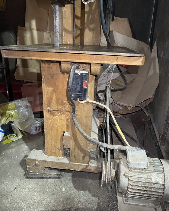 Banzic vertical cu panza panglica pt lemn