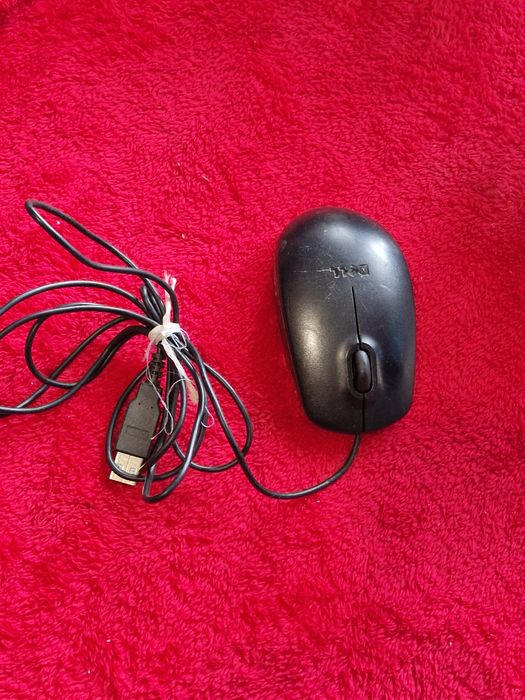 Mouse Dell cu fir