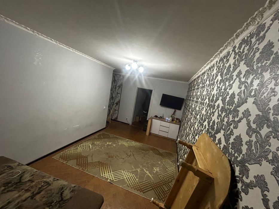 Сдам 2 х ком квартиру  в 9 микрайоне