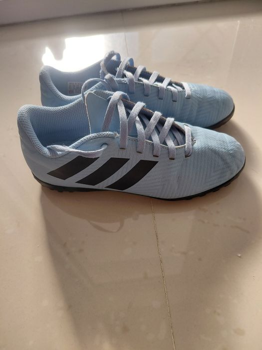 Adidasi fotbal Adidas marimea 34