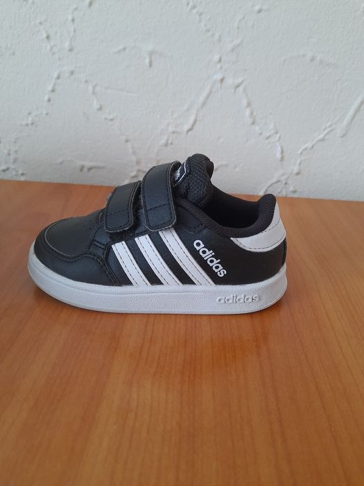 Papuci originali Adidas