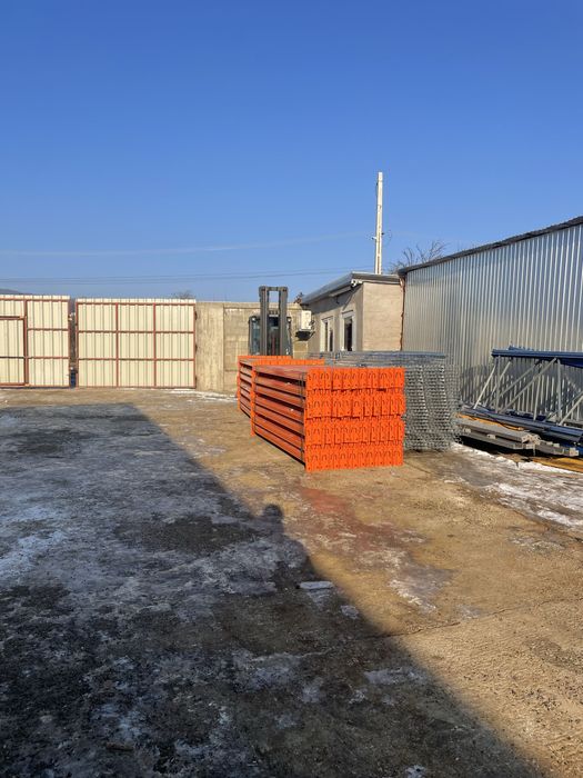 Rafturi depozitare paleti 186x18)