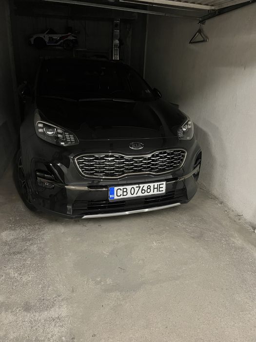 Kia Sportage GT-Line-4X4-панорама-камера-JBL-Line-Asist