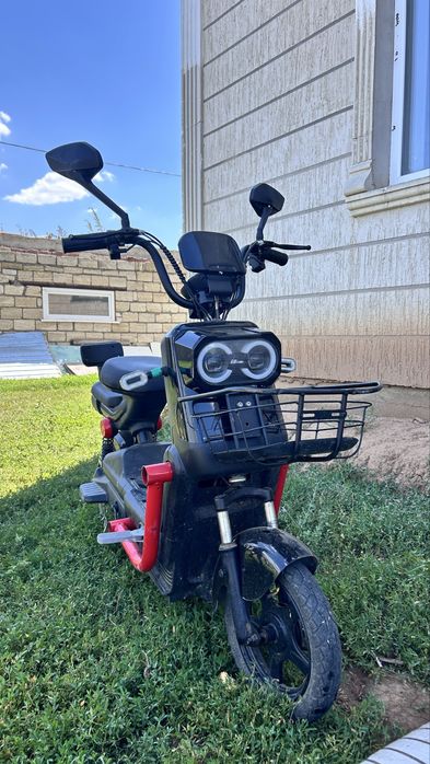 Электромопед в хорошем состоянии