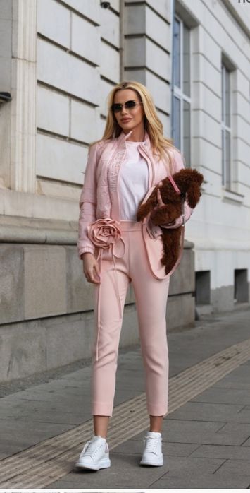 Авин/Avin  клин с етикети и панталон