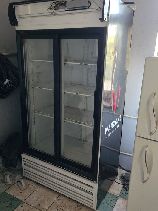 Продам холодильник