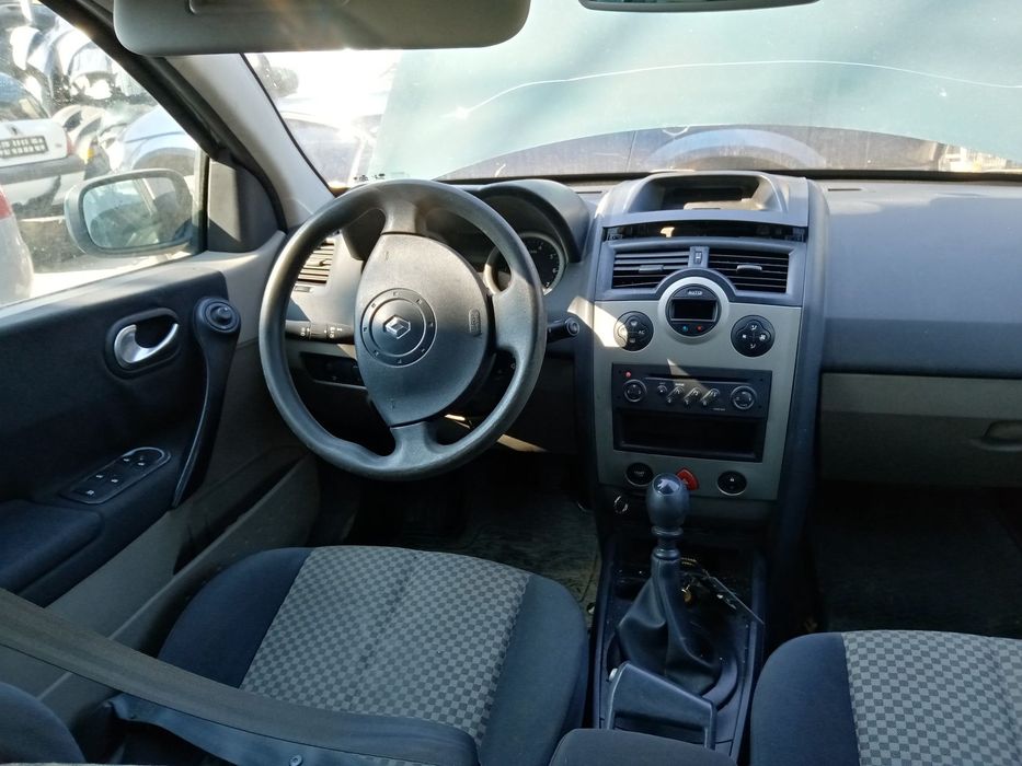 Dezmembrari  Renault MEGANE 2  2002  > 2012 1.9 dCi (BM0G, CM0G) Moto