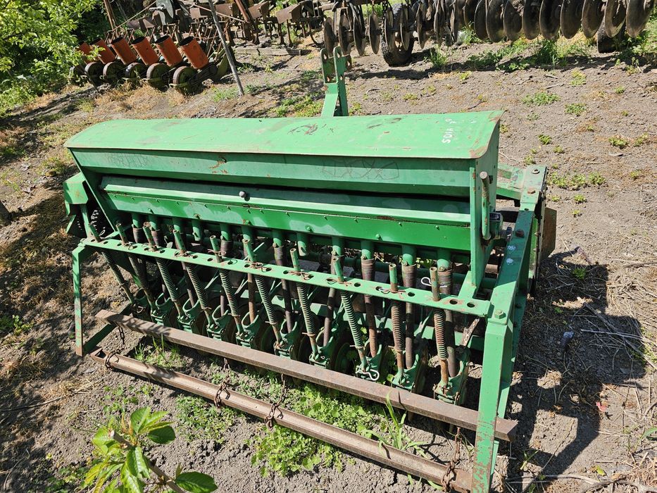 Semanatoare de paioase pe discuri cu freza rotativa de 1.9 m   schimb