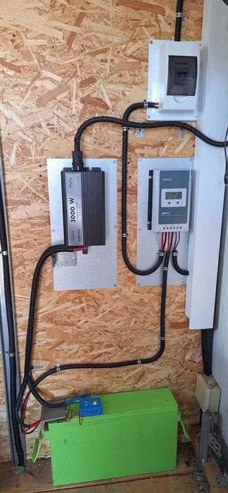 Sistem fotovoltaic off-grid complet, 12V, cu panouri, baterie si invertor