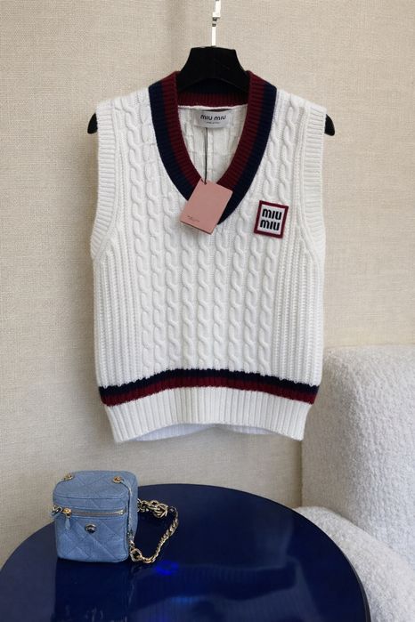 Нов елек, miu miu, пуловер без ръкави