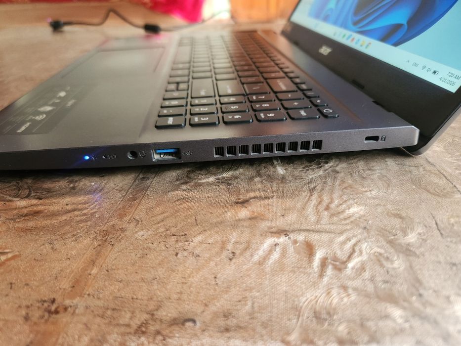 Acer Aspire 7 A715-76G