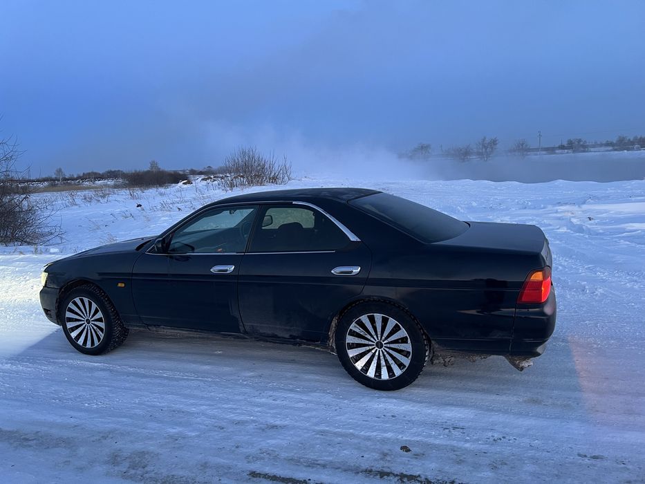 Продам nissan laurel