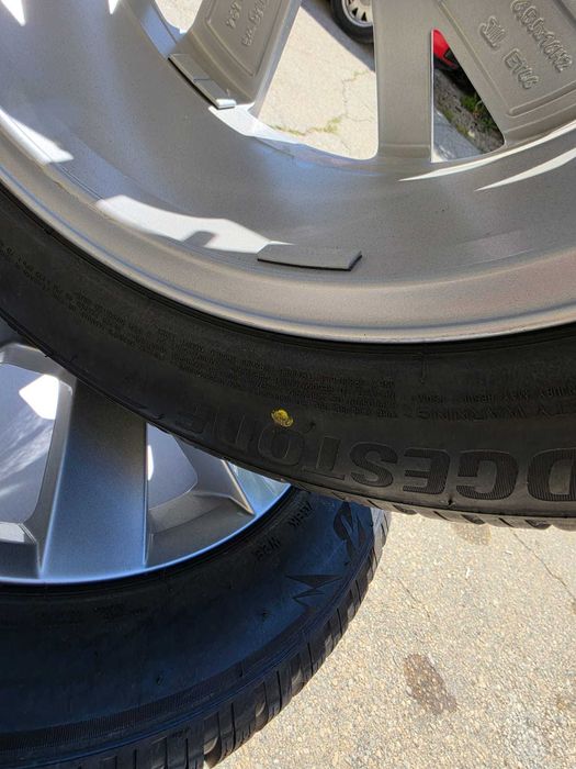 Зимни Гуми 205 55 16 Bridgestone Blizzak ЧИСТО НОВИ
