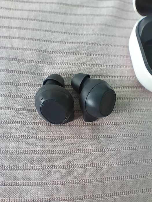 Galaxy Buds Fe безжични слушалки