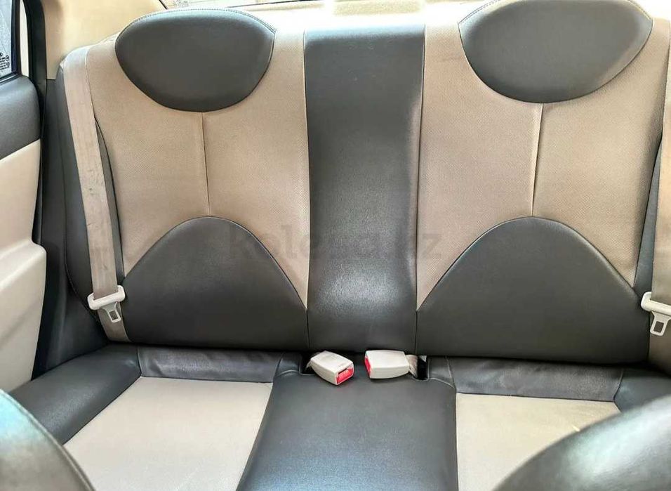 Hyundai Verna 2010 г.