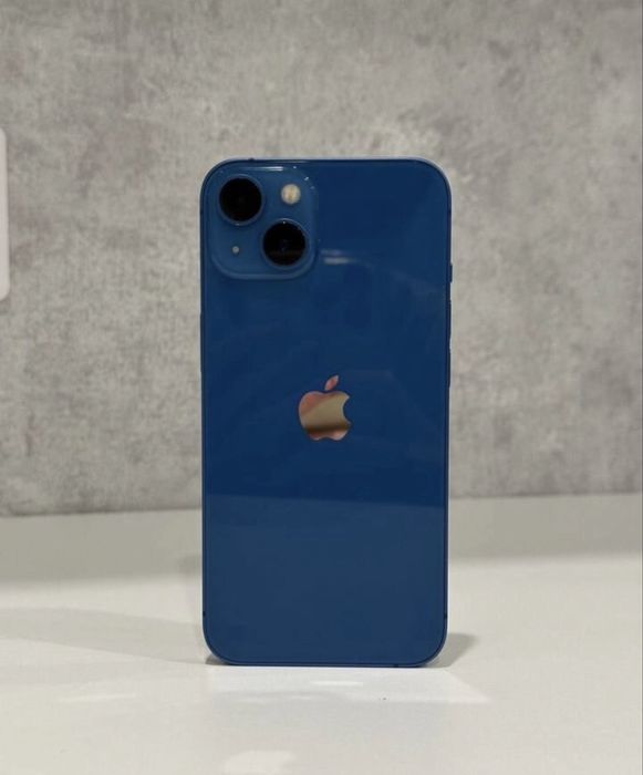 iPhone 13 128Gb с гарантией