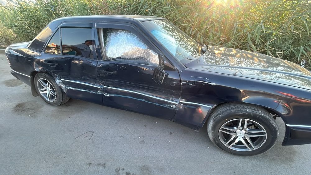 Mercedes w124 , продажа после дтп