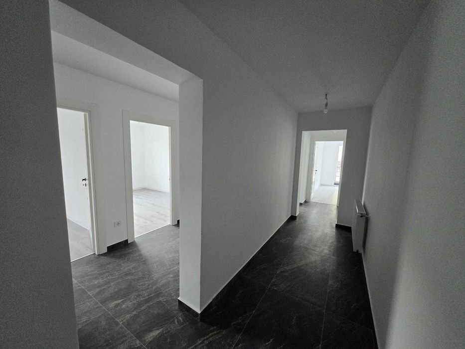 APARTAMENT 4 CAMERE DE INCHIRIAT se propune un apartament 100 mp arie utila, 4 camere 2 bai si terasa de 70 mp, in complexu Poitiers Towers.