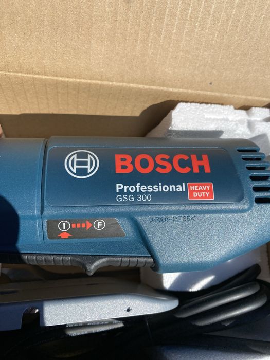 Taietor burete Bosch GSG300