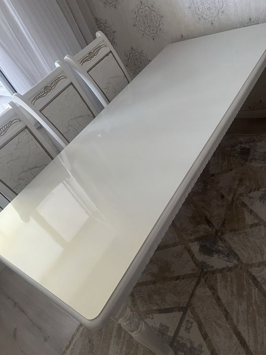 Стол новый белый