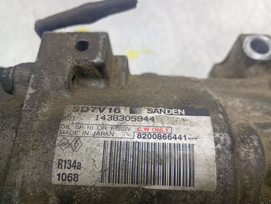 Compresor clima ac Dacia Sandero 1 (2008 - 2012) 1.6 benzina K7M710