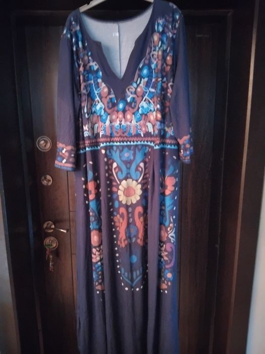 Макси практични рокли