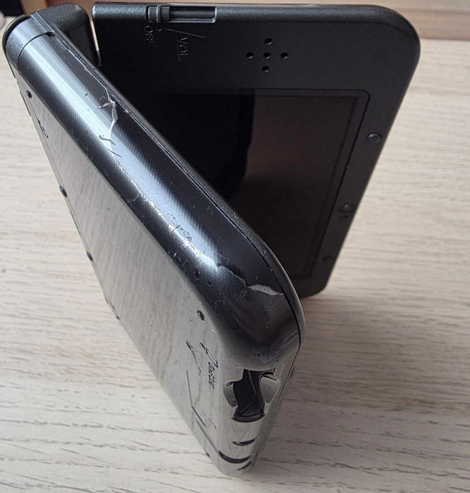 New Nintendo 3DS XL IPS екран черно