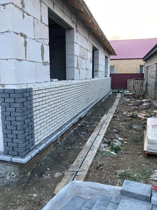 Строители каменьщики