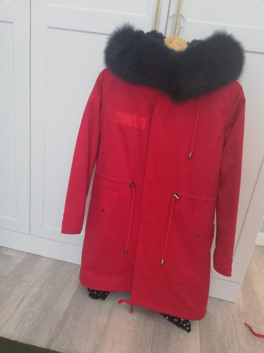 продам парку женскую