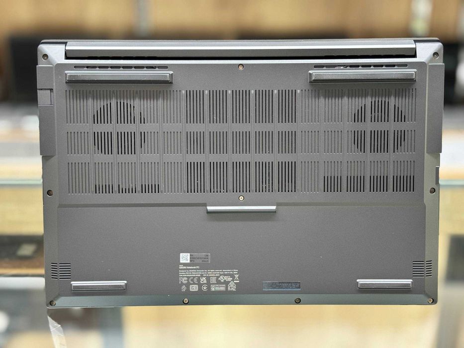 ASUS Vivobook Pro 15 OLED Ultra 7 155H RTX 3050 6Gb ram 8 5600 SSD 1Tb