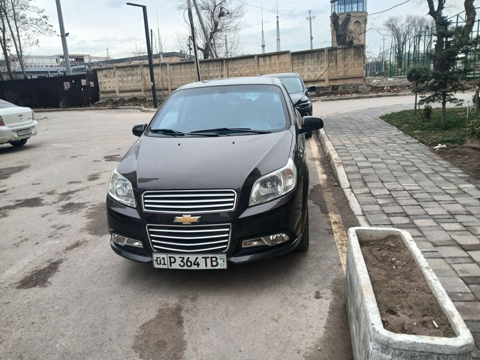 Срочно продам нексия 3 в хорошем состоянии