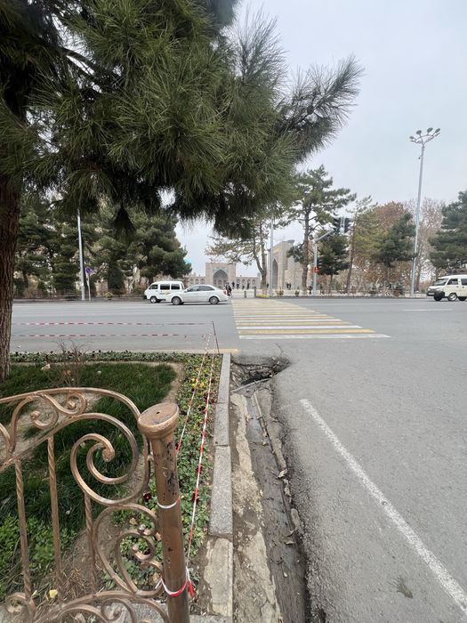 В аренду 3 комнатная квартира в центре Регистан