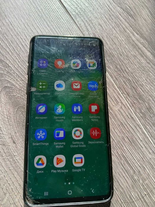 Продам Samsung S 10