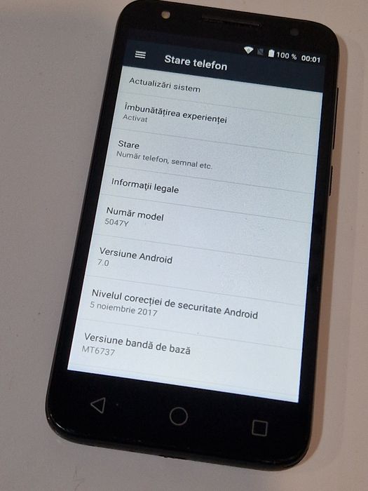 Telefon cu touchscreen perfect funcțional