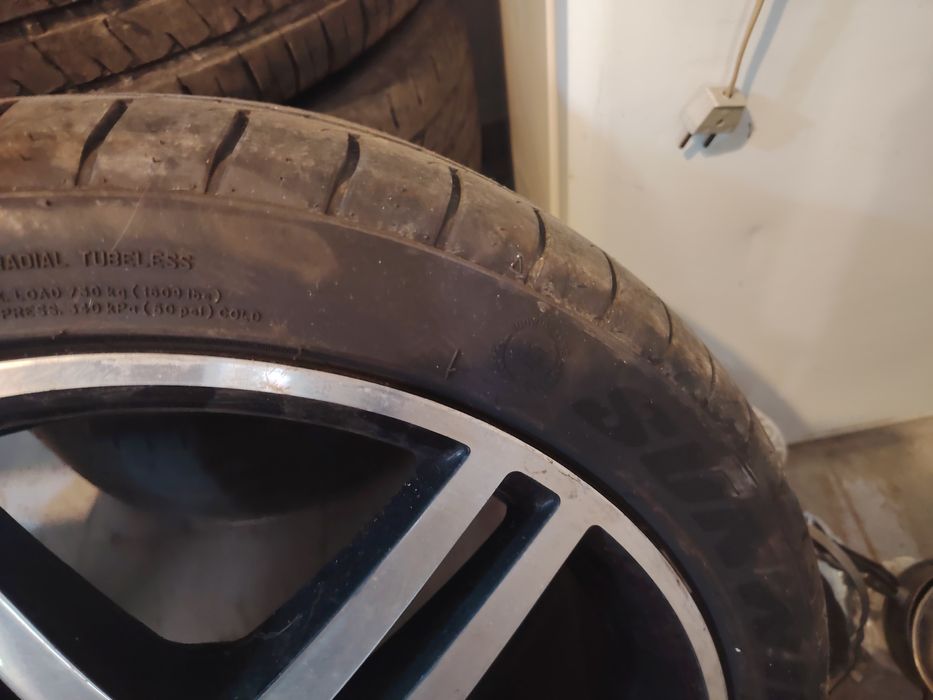 Mercedes AMG джанти и летни гуми 18 ки състояние много добро