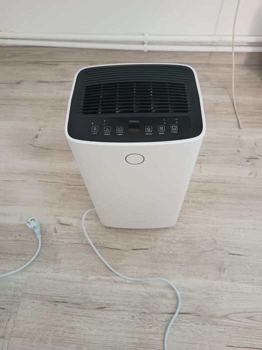 De închiriat dezumidificator Senso 12L/ zi
