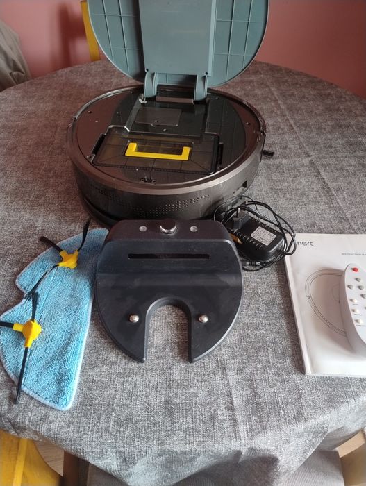 Fmart прахосмукачка робот