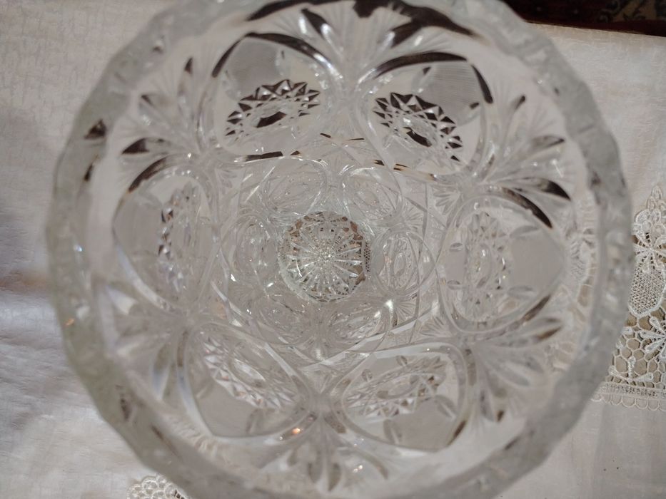 Большие, Чехославацкие, хрустальные вазы для цветов (пара)