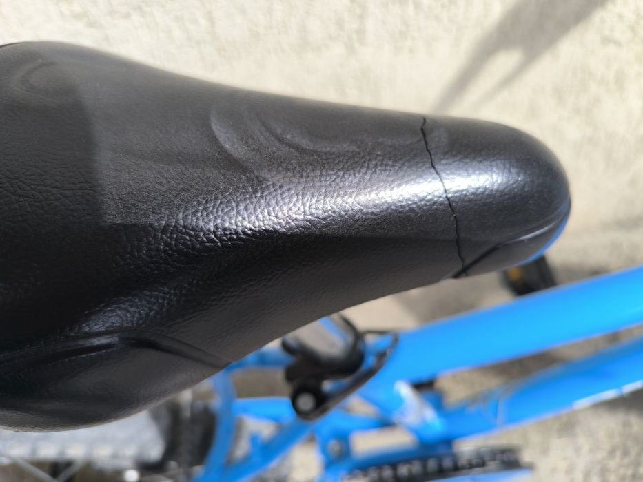 Vând btwin racingboy 320