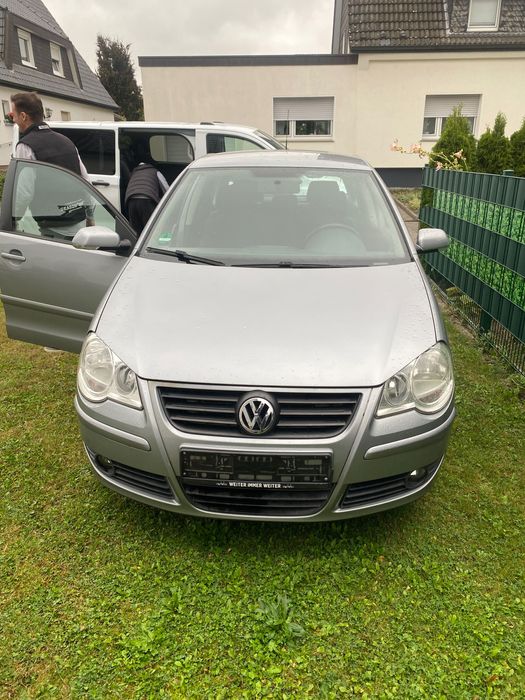 VW Polo 2005 Benzină AC Germania Acte Valabile 1700€ Negociabil