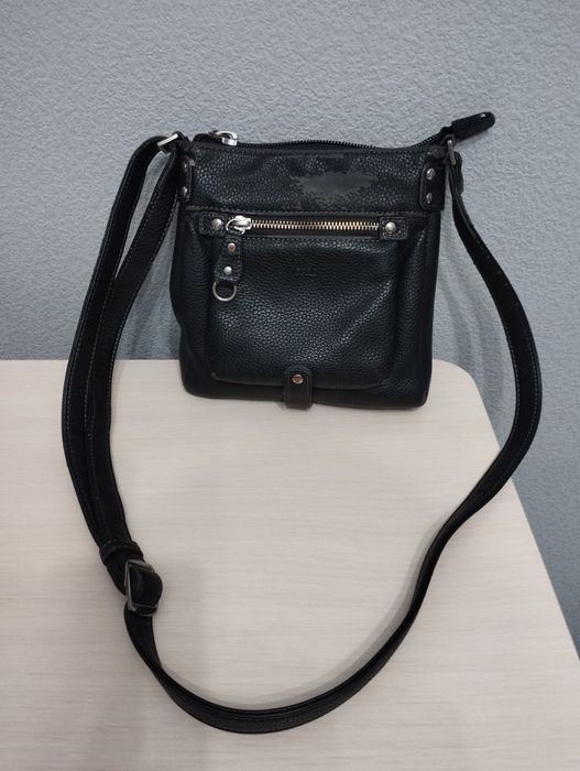 Отдам сумку черную кожаную!