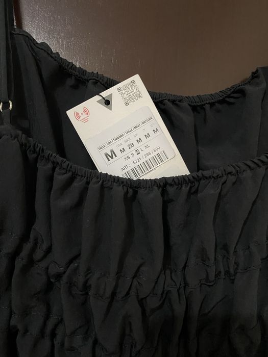 Платье на бретельках  (mango)новое