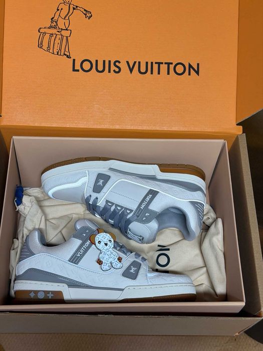 Adidasi Louis Vuitton Trainer Premium